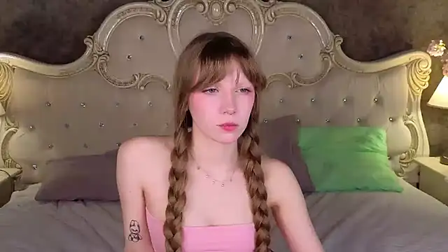 RoseGate online show from 10/13/25, 05:51