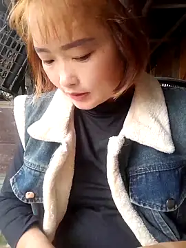 Snapshot of Bum_538 chatting on 10/15/25, 12:55 Bum 538 online show from 10/15/25, 12:55