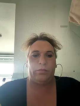 Snapshot of sexymell chatting on 10/08/25, 10:57 sexymell online show from 10/08/25, 10:57