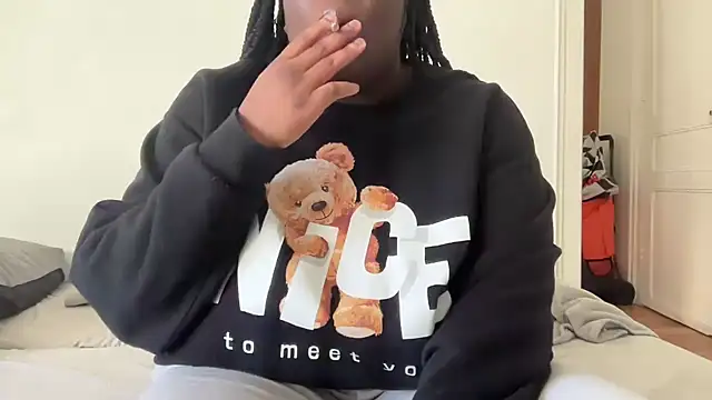 nanaisbackk online show from 04/06/26, 09:32