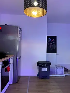 LaPetiteKim online show from 10/15/25, 07:03