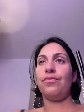 LaPetiteKim online show from 12/02/25, 09:10