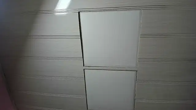 LeaMoreau22 online show from 10/25/25, 11:51