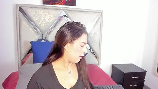 mia fox4 online show from 10/24/25, 12:12