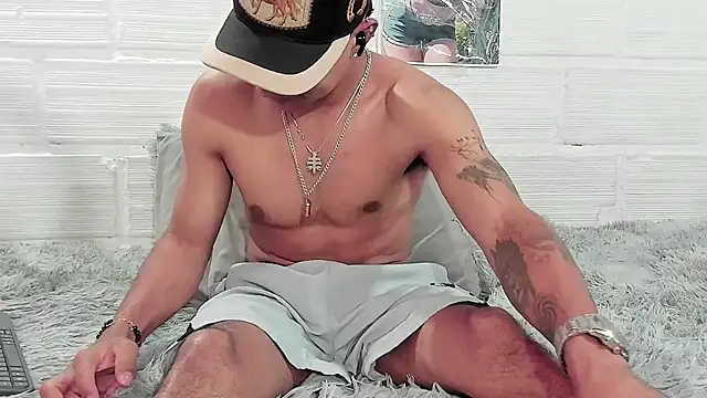 Daniell 007 online show from 03/18/26, 03:15