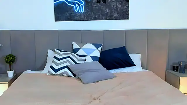 Snapshot of SugarWhisper chatting on 11/30/25, 04:16 SugarWhisper online show from 11/30/25, 04:16