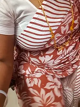 Snapshot of Tamil_Ammani chatting on 12/20/25, 12:29 Tamil Ammani online show from 12/20/25, 12:29