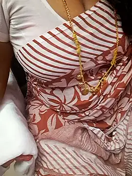 Snapshot of Tamil_Ammani chatting on 01/13/26, 01:00 Tamil Ammani online show from 01/13/26, 01:00