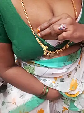 Snapshot of Tamil_Ammani chatting on 02/12/26, 08:26 Tamil Ammani online show from 02/12/26, 08:26