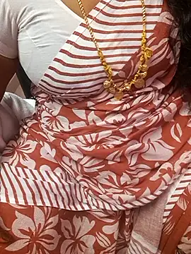 Snapshot of Tamil_Ammani chatting on 02/20/26, 03:56 Tamil Ammani online show from 02/20/26, 03:56