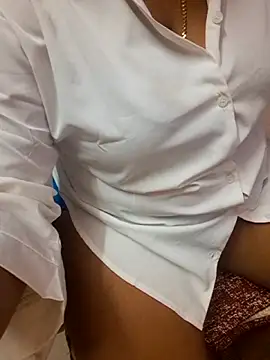 Snapshot of Tamil_Ammani chatting on 03/08/26, 02:04 Tamil Ammani online show from 03/08/26, 02:04