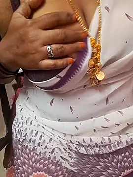 Snapshot of Tamil_Ammani chatting on 04/11/26, 03:27 Tamil Ammani online show from 04/11/26, 03:27