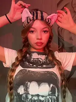  Siennaaa  online show from 10/09/25, 09:02