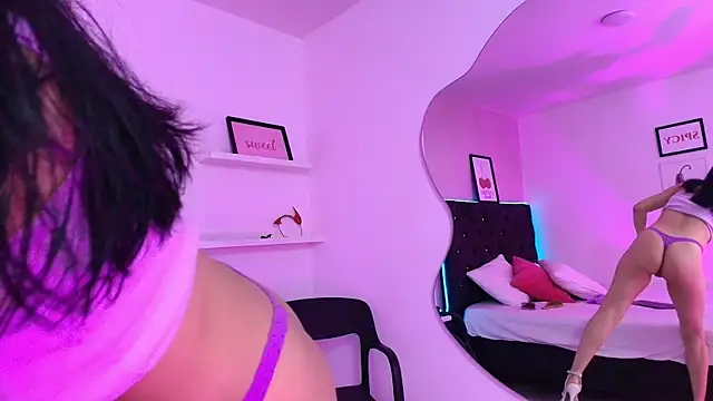 DyanaMoon14 LS online show from 10/25/25, 12:45