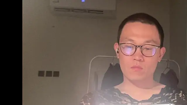 yewuzhibb online show from 09/30/25, 08:25