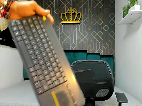 casike1 online show from 11/12/25, 11:25