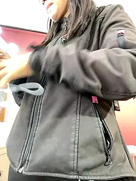 LunaMartinez Pink online show from 10/14/25, 12:06