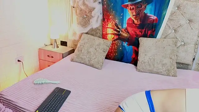 Dominica doll online show from 10/17/25, 03:53