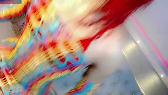 Saraa Jone online show from 10/18/25, 11:11