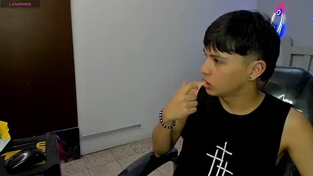 StiwenTwink online show from 11/10/25, 06:29