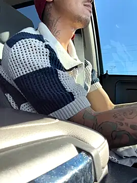 Snapshot of Loadedeggs chatting on 10/02/25, 04:58 Loadedeggs online show from 10/02/25, 04:58