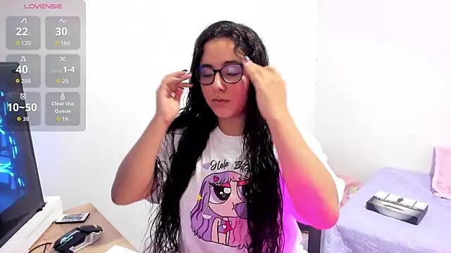 Venus cat  online show from 10/28/25, 02:53