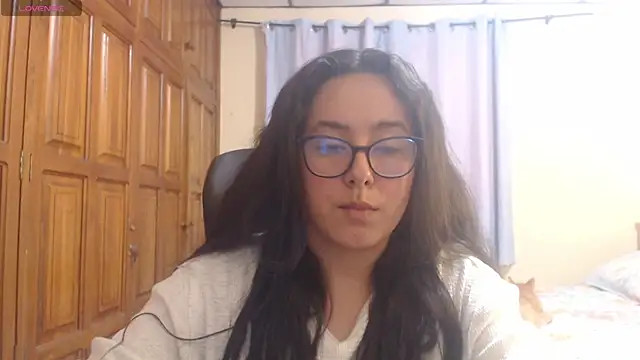 Venus cat  online show from 12/20/25, 05:03