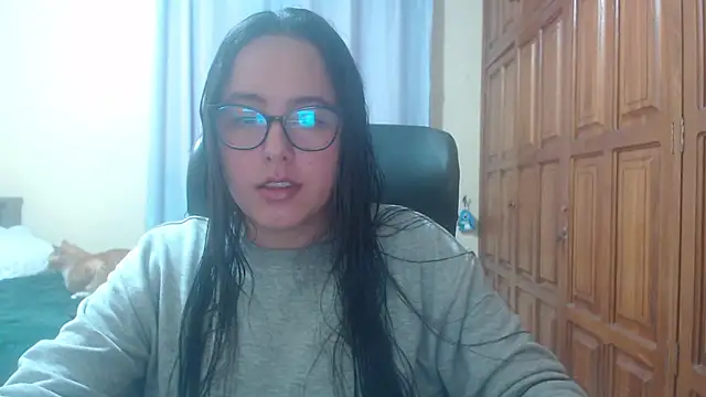 Venus cat  online show from 01/17/26, 05:23