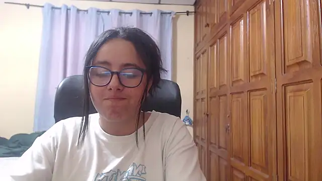 Venus cat  online show from 02/01/26, 05:28