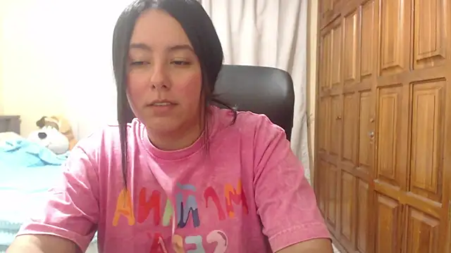 Snapshot of Venus_cat_ chatting on 06/09/26, 10:54 Venus cat online show from 06/09/26, 10:54