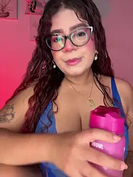 Snapshot of Solaangel_ chatting on 10/07/25, 08:17 Solaangel online show from 10/07/25, 08:17