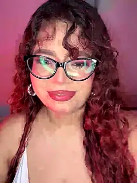 Snapshot of Solaangel_ chatting on 10/16/25, 01:39 Solaangel online show from 10/16/25, 01:39