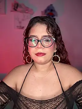 Snapshot of Solaangel_ chatting on 10/28/25, 12:09 Solaangel online show from 10/28/25, 12:09