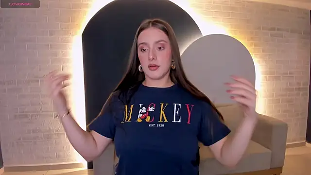 ZoeyWalker  online show from 10/23/25, 11:42