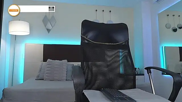 DanteeStone online show from 11/28/25, 08:55