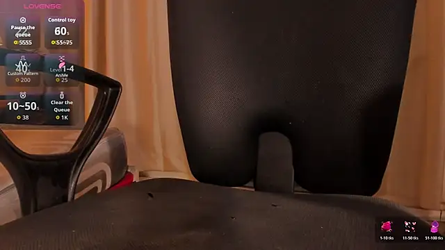 Snapshot of alana_madison10 chatting on 11/26/25, 04:35 alana madison10 online show from 11/26/25, 04:35