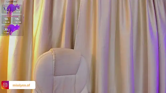 Snapshot of alana_madison10 chatting on 12/14/25, 06:08 alana madison10 online show from 12/14/25, 06:08