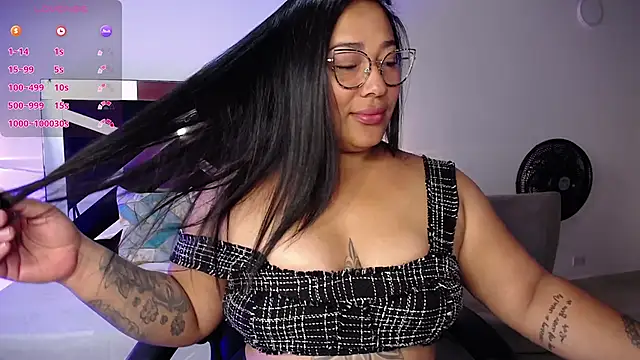 Snapshot of CataleyaMoonroe chatting on 10/25/25, 04:57 CataleyaMoonroe online show from 10/25/25, 04:57