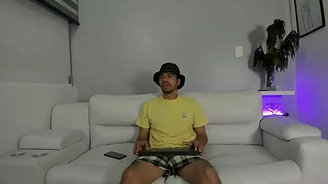 ZaynShadow online show from 10/22/25, 11:04