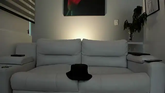 ZaynShadow online show from 10/24/25, 01:51