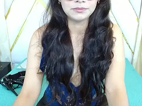 Snapshot of Ariadna_Wells chatting on 12/16/25, 01:27 Ariadna Wells online show from 12/16/25, 01:27