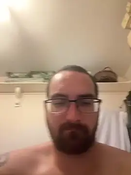 Snapshot of Jwr2316 chatting on 10/17/25, 06:32 Jwr2316 online show from 10/17/25, 06:32