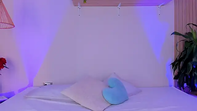 Megan Ritz online show from 10/14/25, 03:40