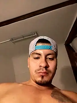 Snapshot of robergenesis chatting on 10/11/25, 02:22 robergenesis online show from 10/11/25, 02:22