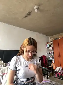 imariahot online show from 10/01/25, 02:56