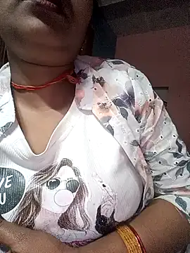 Neelam-baby1 online show from 02/12/26, 04:24