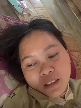 lan-xinh01 online show from 10/21/25, 06:47