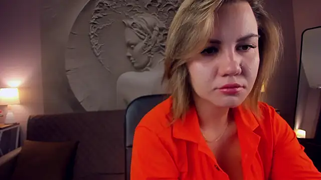 AriaEven online show from 10/18/25, 04:04