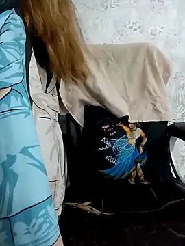 Kitty 18teen online show from 12/15/25, 03:38