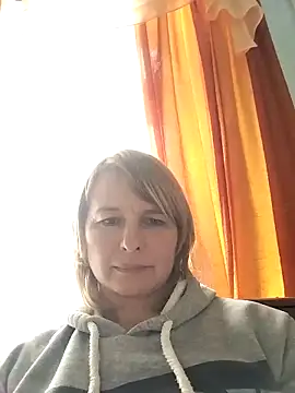 Snapshot of Masha412111 chatting on 11/05/25, 09:31 Masha412111 online show from 11/05/25, 09:31